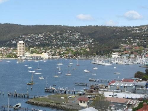 grand vue private hotel hobart reviews
