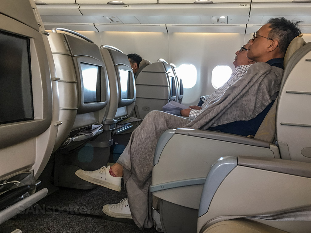 asiana a330 300 business class review