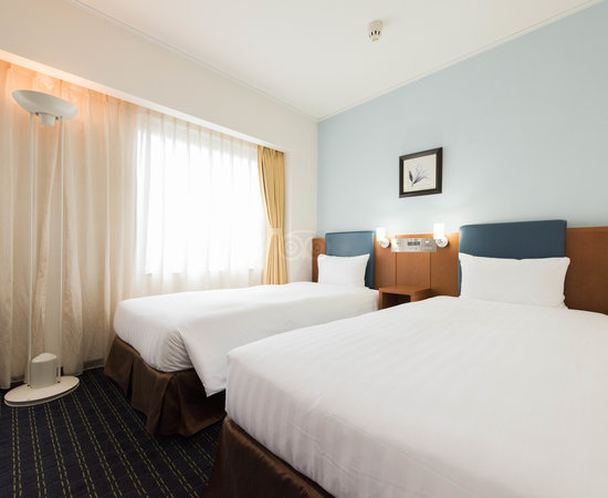 premier hotel cabin shinjuku review