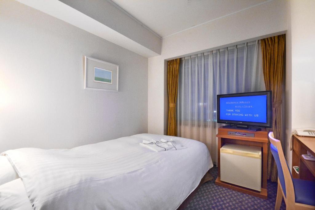 premier hotel cabin shinjuku review
